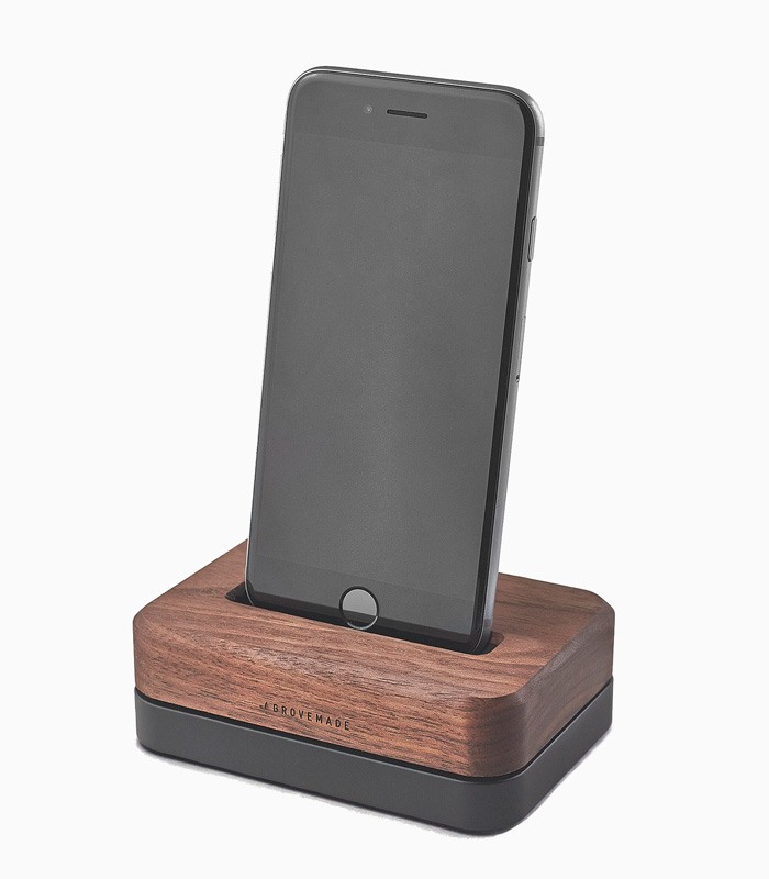 iphone-dock-1 iphone-dock-1